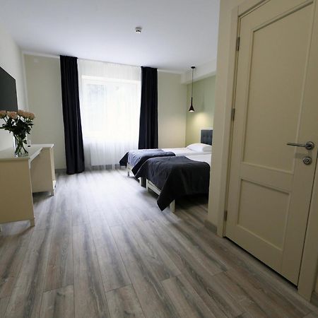 Hotel Golden Lemon Готель Золотий Лимон Lviv Ngoại thất bức ảnh