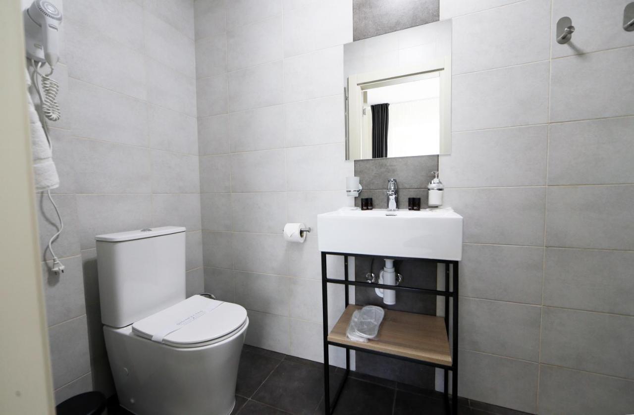 Hotel Golden Lemon Готель Золотий Лимон Lviv Ngoại thất bức ảnh