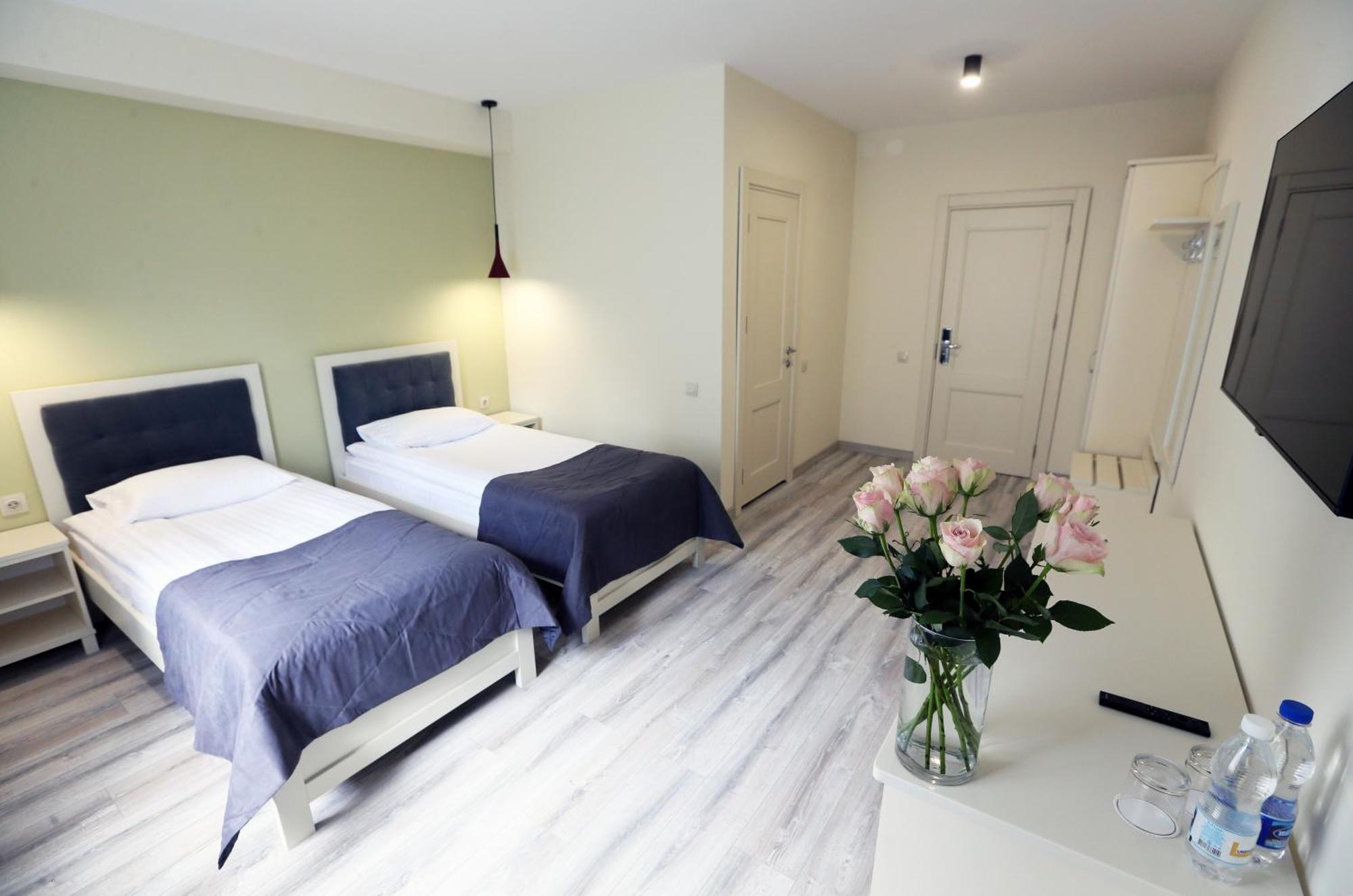 Hotel Golden Lemon Готель Золотий Лимон Lviv Ngoại thất bức ảnh