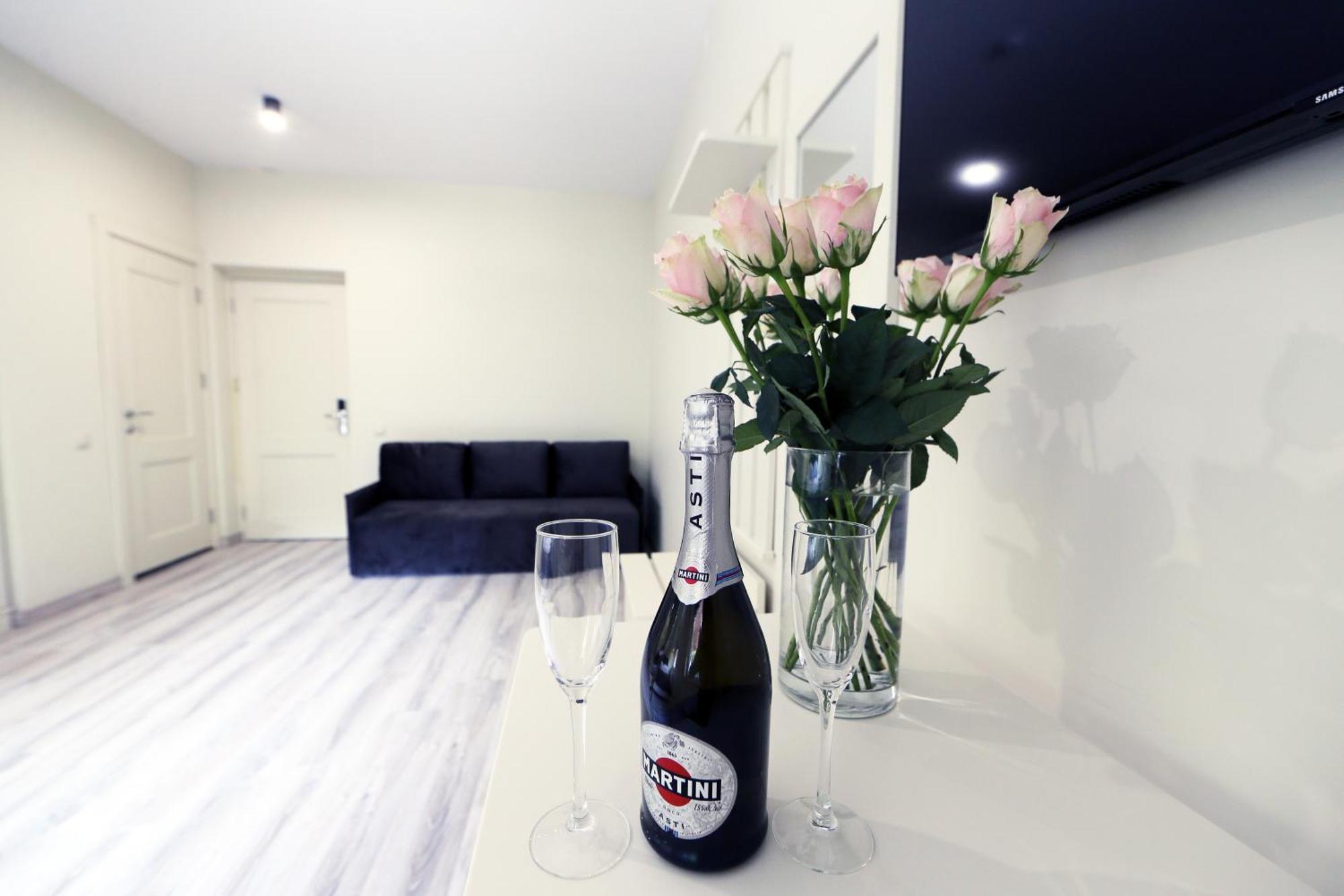 Hotel Golden Lemon Готель Золотий Лимон Lviv Ngoại thất bức ảnh