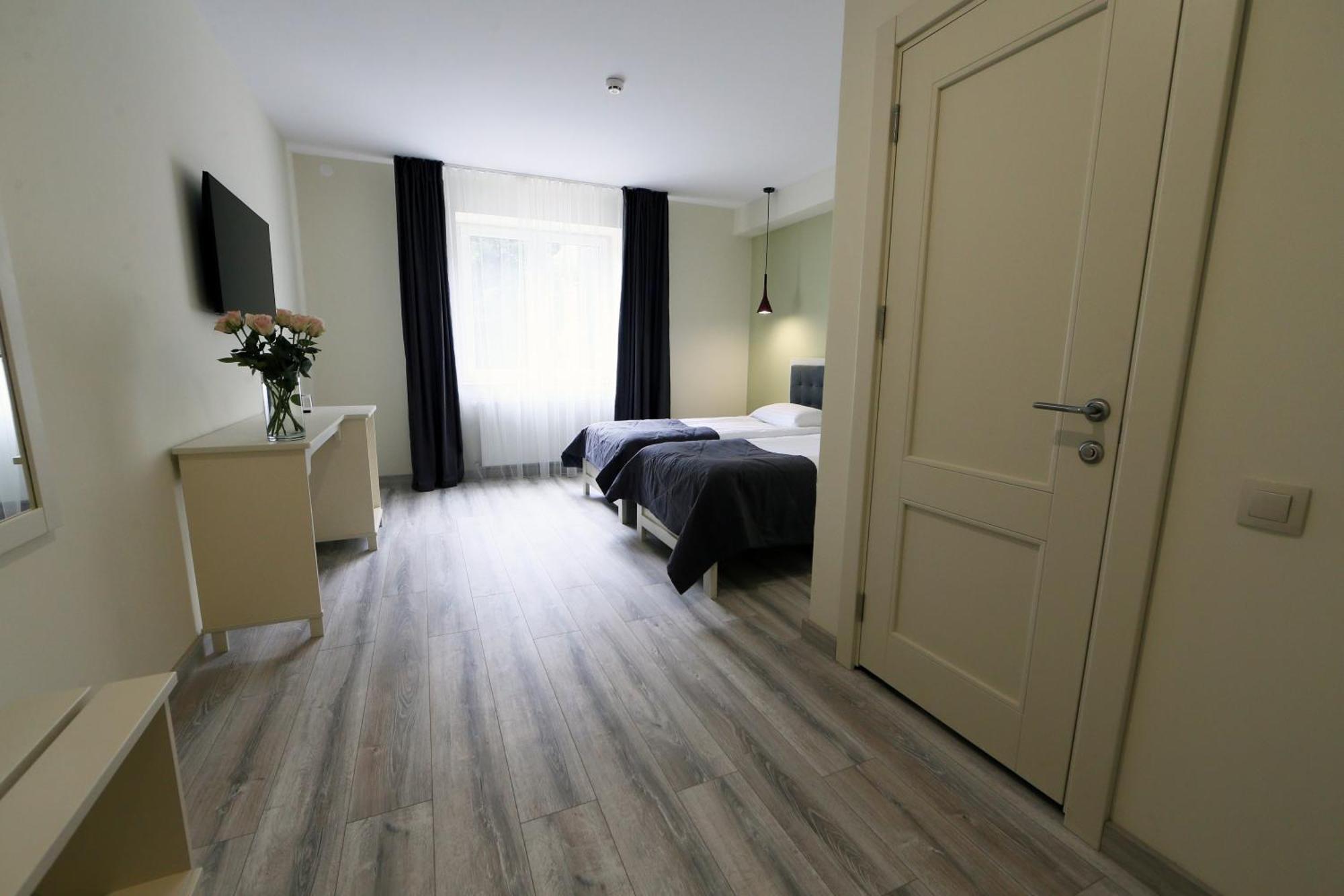 Hotel Golden Lemon Готель Золотий Лимон Lviv Ngoại thất bức ảnh