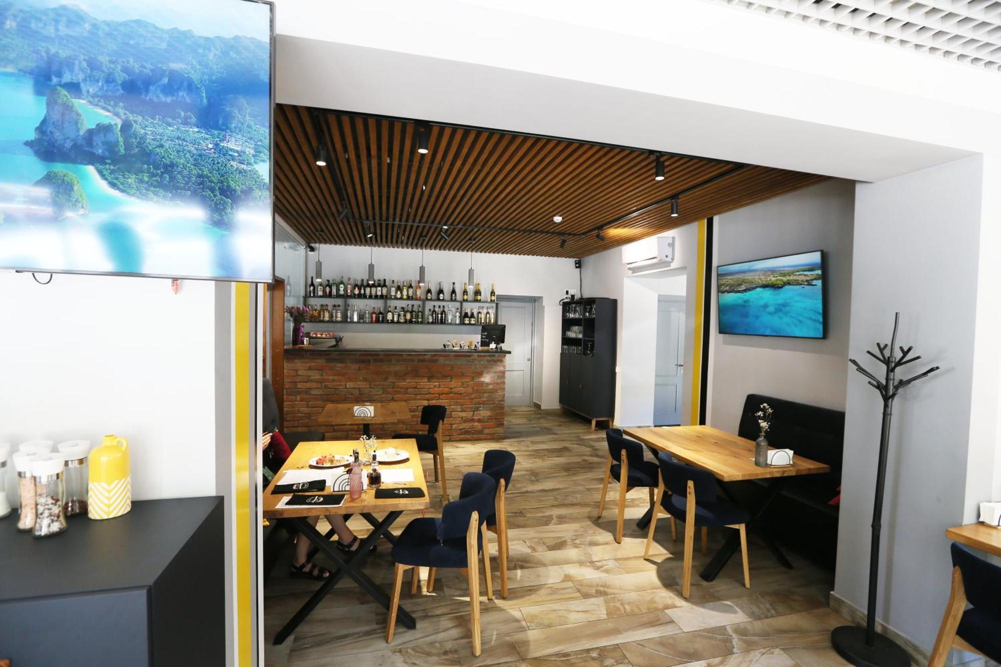 Hotel Golden Lemon Готель Золотий Лимон Lviv Ngoại thất bức ảnh